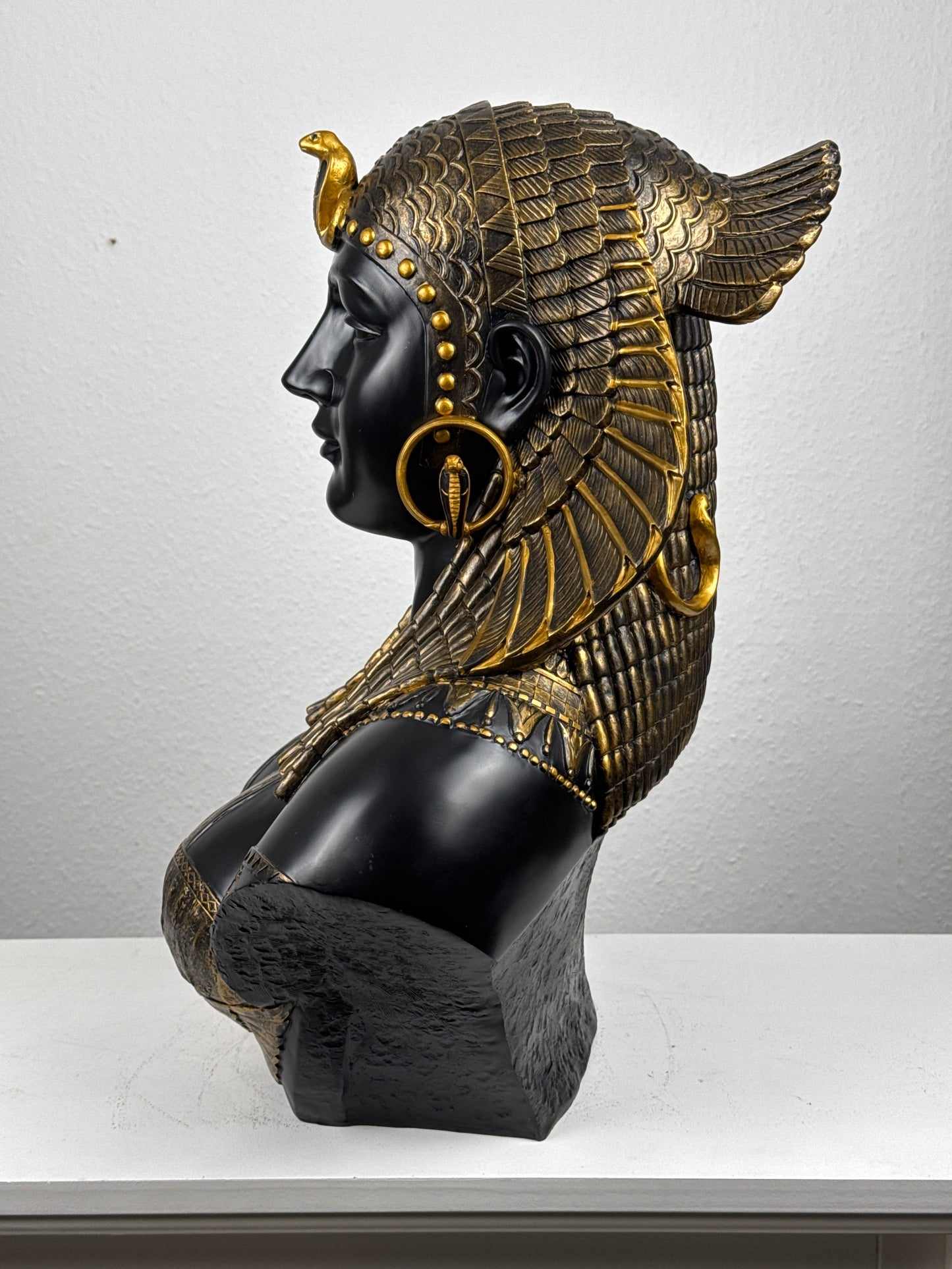 Cleopatra, Queen of Egypt Bust (in Black and Gold)