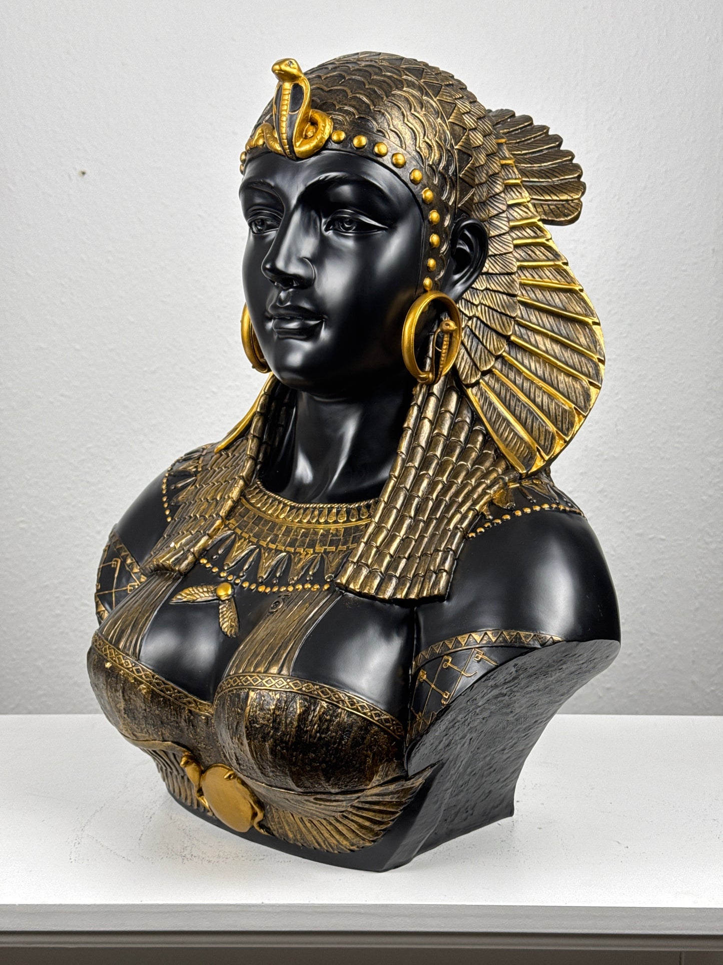 Cleopatra, Queen of Egypt Bust (in Black and Gold)